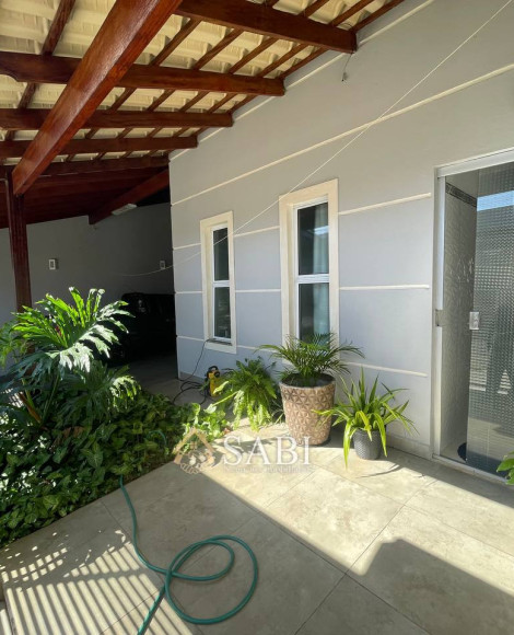 Vende-se, Casa Condomínio no Vainice Andrade, Condomínio em Uberaba